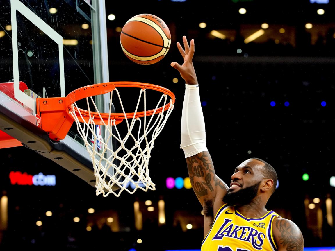 九游官网入口下载-中场“1-2”站位提升传控效率  第2张